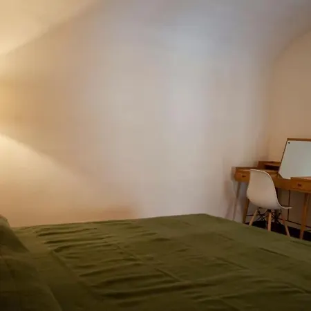 Portico Dei Servi Historical