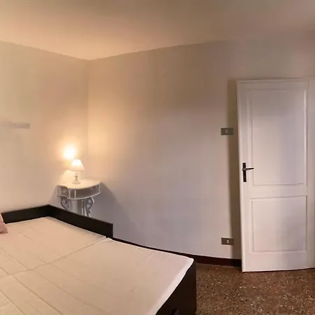 Apartment Portico Dei Servi Historical