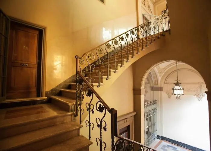 Portico Dei Servi Historical 아파트 볼로냐