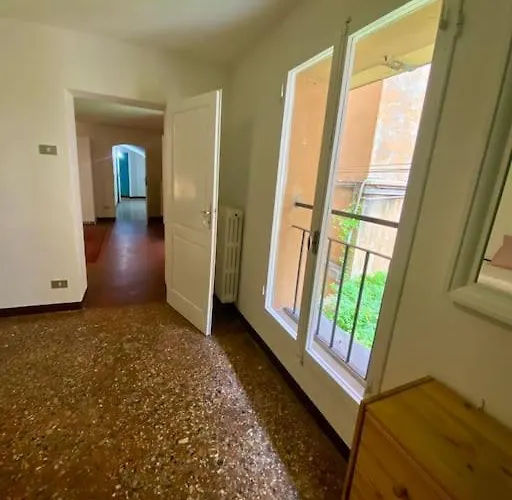 Apartment Portico Dei Servi Historical