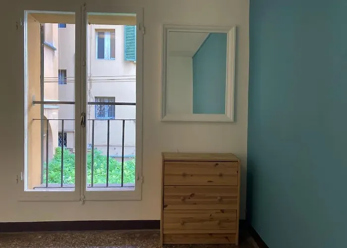 Portico Dei Servi Historical Bologna